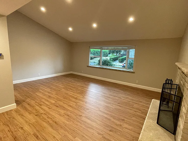 1829 NE 25th Ave — Photo 6