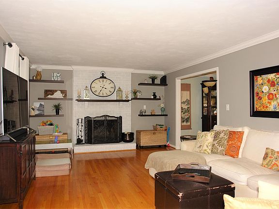 5th image of 8135 Whistler Dr