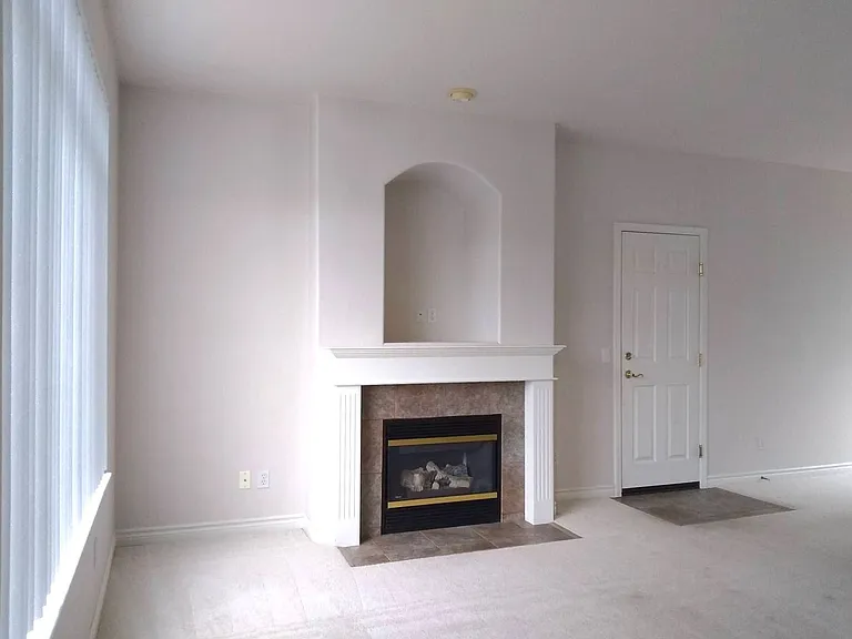 773 Mahonia Dr — Photo 5