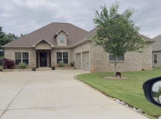 27545 Carrington Ct, Athens, AL 35613