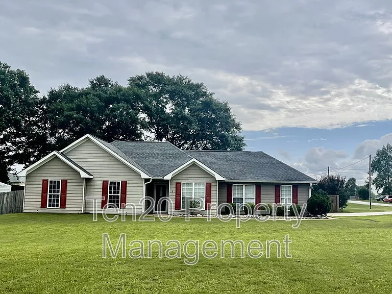 1 Wheatfield Dr — Photo 17