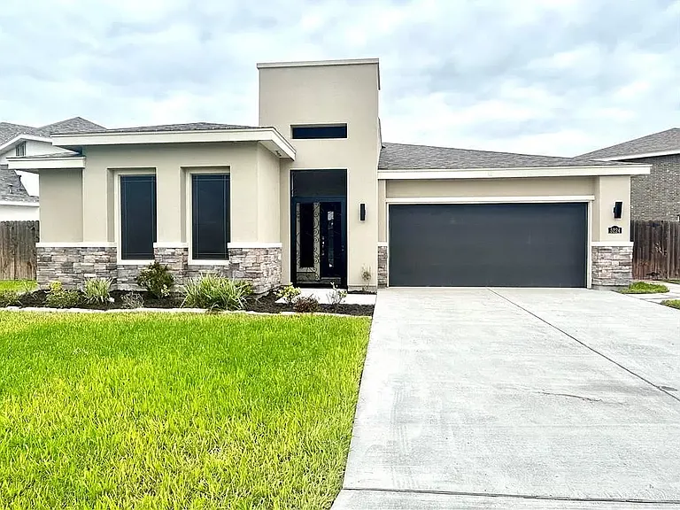 5224 Lost Creek Ln — Photo 8