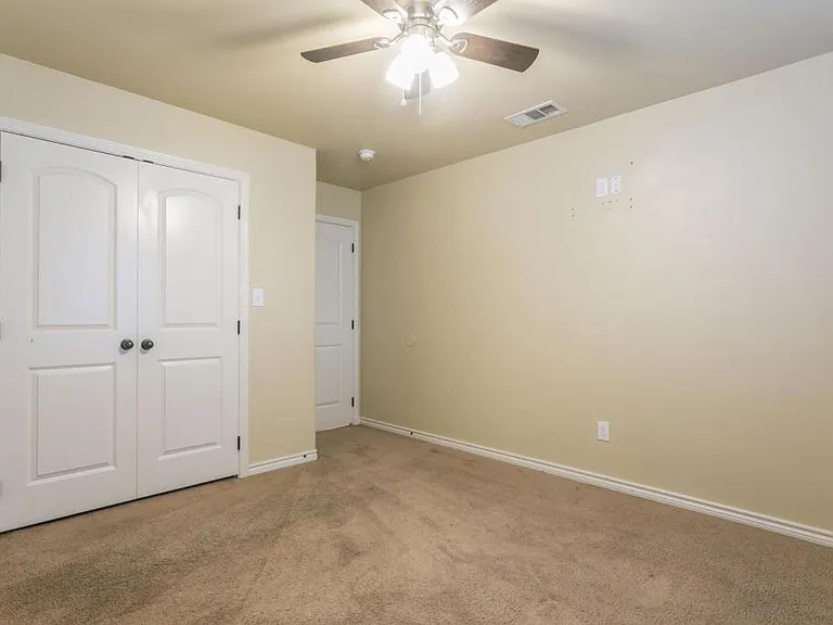 1200 Vanguard Ln — Photo 14