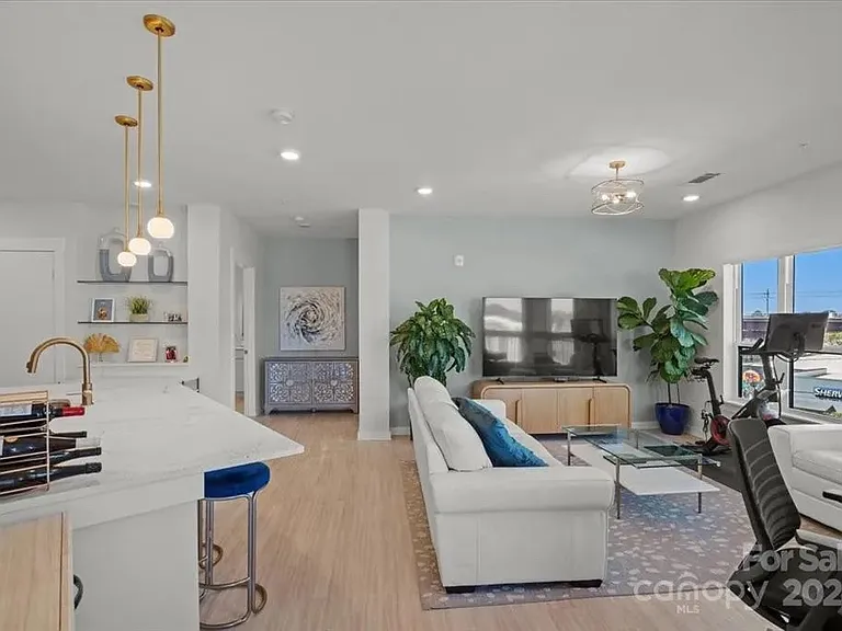 3630 Davidson St #3313 — Photo 9