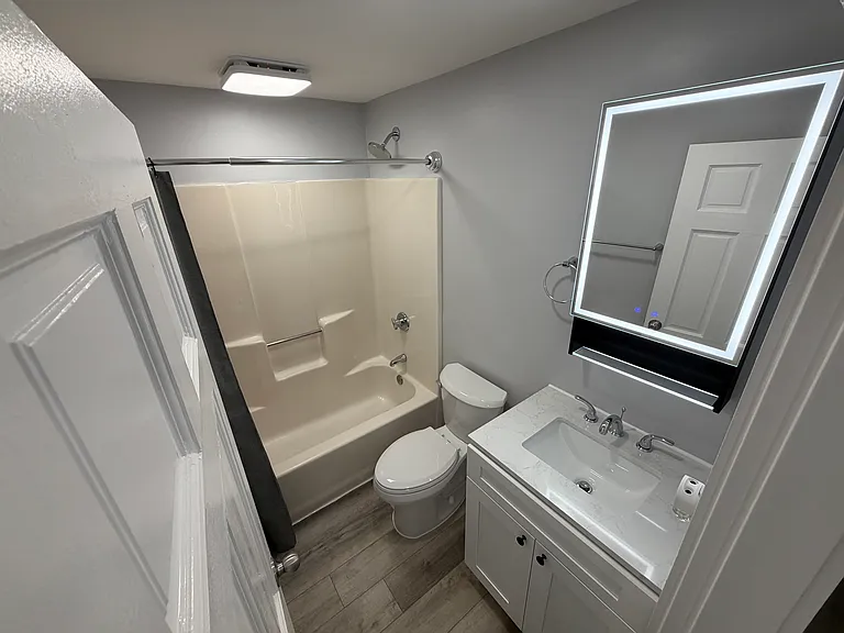 135 W Merrimack St #2 — Photo 11