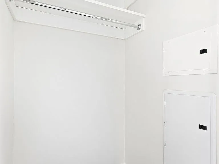 15 Park Row #8J — Photo 10