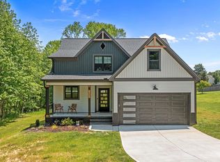 1040 Heather Ln, Wake Forest, NC 27587