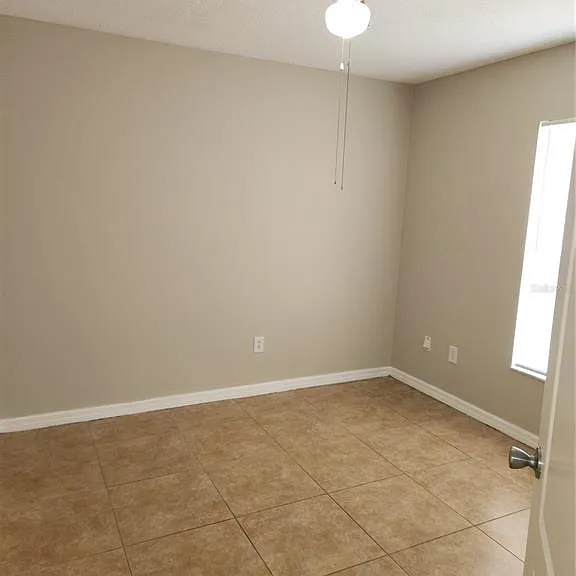 1405 Teal Ct — Photo 11