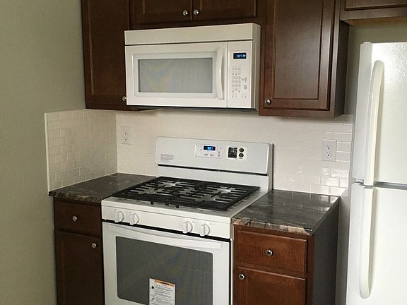 3rd image of 6040 Gilmere Dr