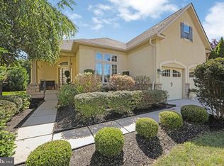 17 Copley Cir, West Berlin, NJ 08091