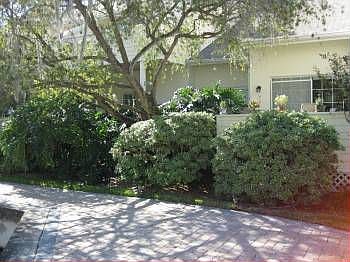 5th image of 5220 S Russell St APT 33
