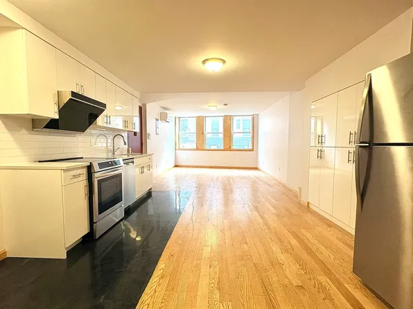 31 Spring St APT 1, New York, NY 10012