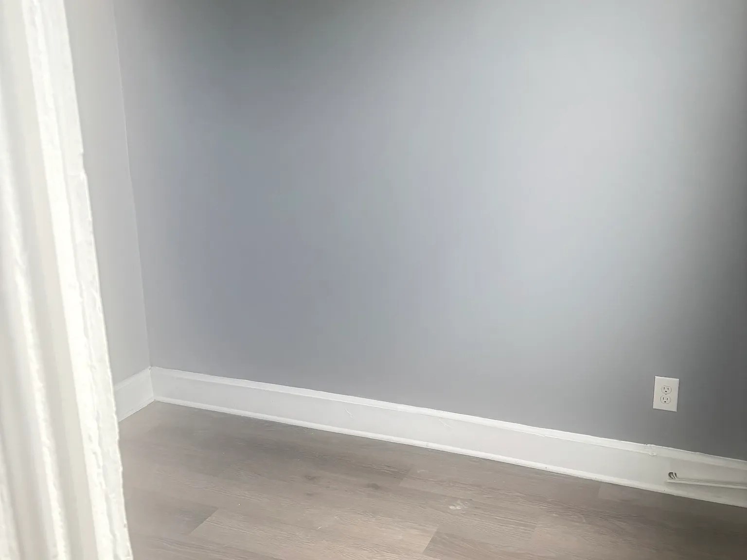 4 bed, $1,850 — Photo 1