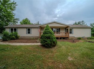 6570 Red Brush Rd, Ravenna, OH 44266