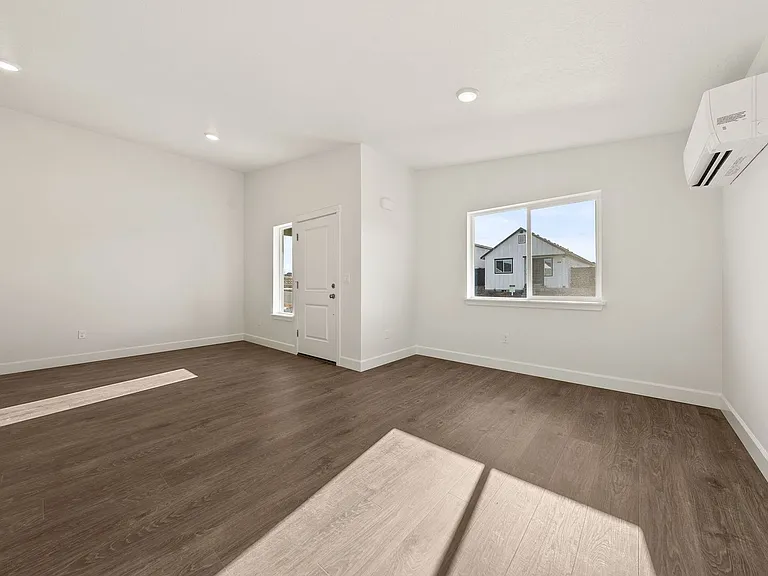 4083 SW Obsidian Pl — Photo 8