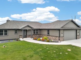 W5791 Prairie View DRIVE, Random Lake, WI 53075