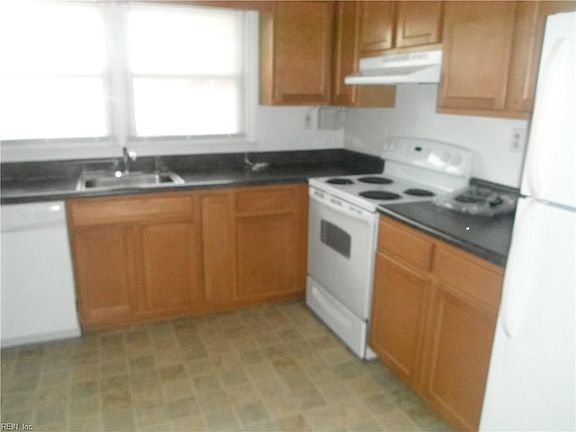 5th image of 2640 Shore Dr #C