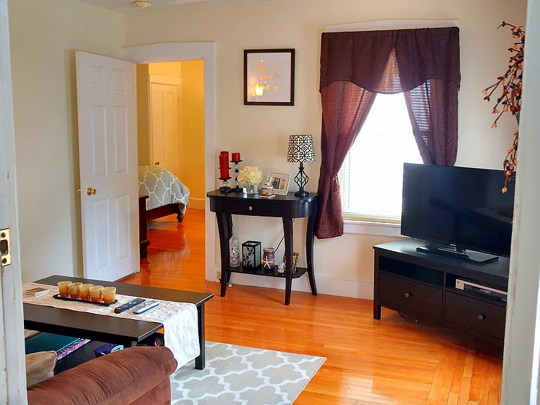 62 Dean St — Photo 4
