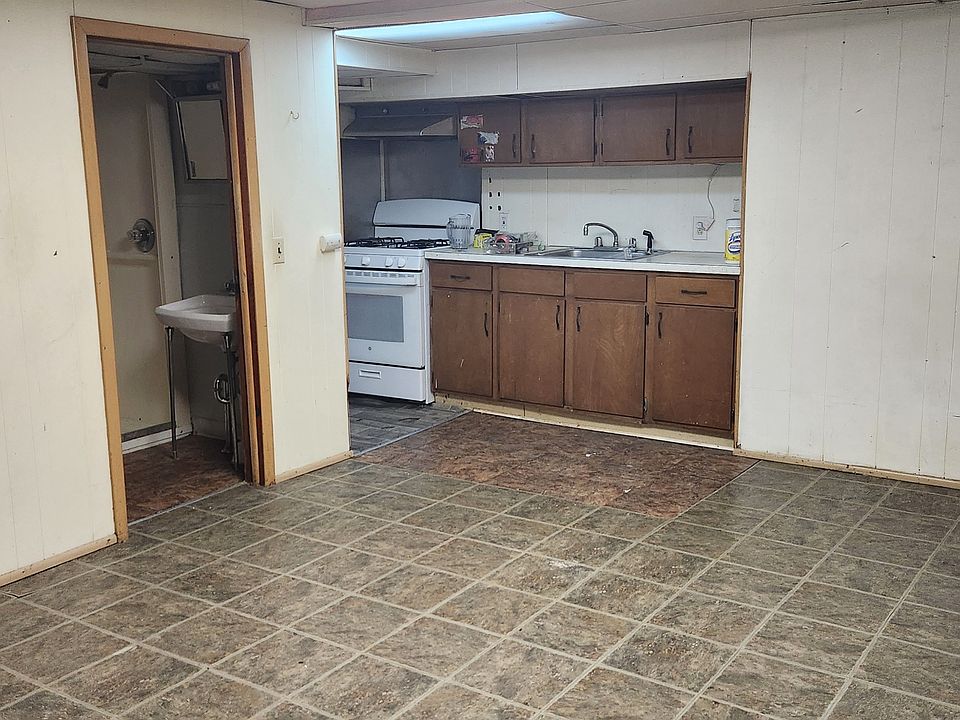2nd image of 469 Ontario St #16793111