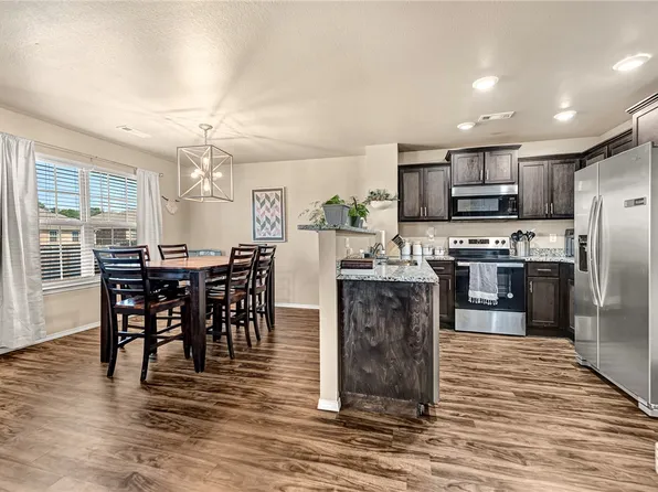 1025 Rachel St, Gentry, AR 72734