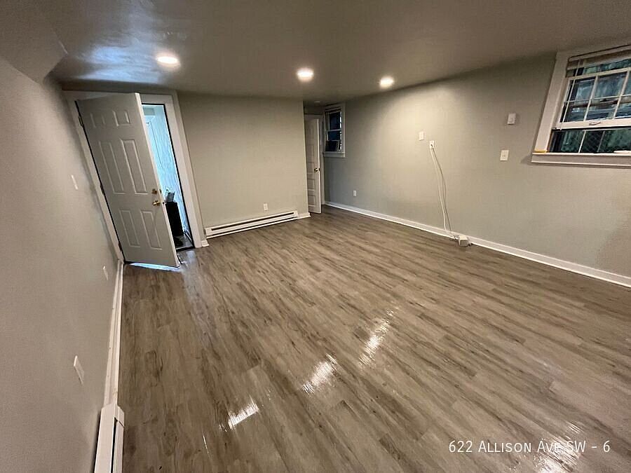 1st image of 622 Allison Ave SW #6