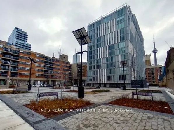 50 McCaul St #405, Toronto, ON M5T 0B6