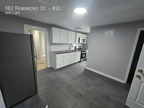 982 Pembroke St #2L Photo 1