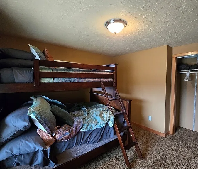 1902 NW Oceania Dr — Photo 42