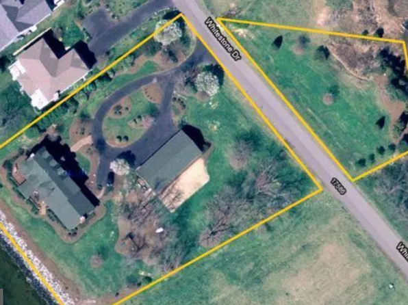 17581 Whitestone Dr, Tall Timbers, MD 20690