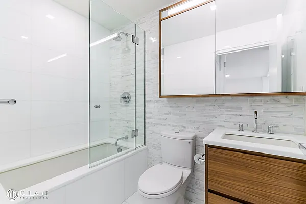 Rented by Kian Realty | media 21