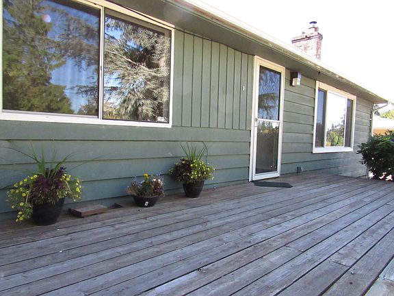 3rd image of 10710 66th Ave E