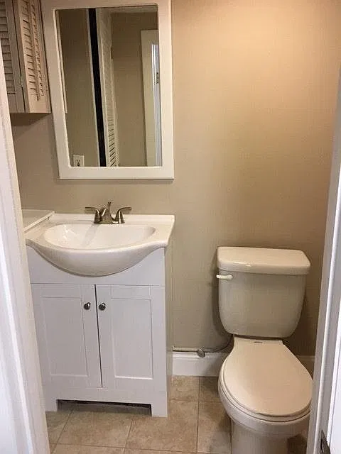 6 Jordan Lane — Photo 3