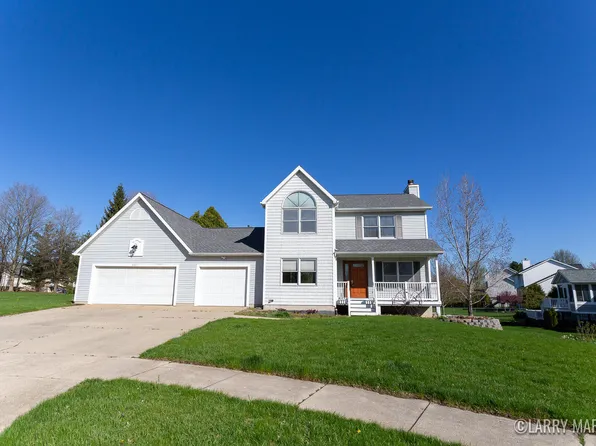 2641 Glen Hollow Ct SE, Caledonia, MI 49316