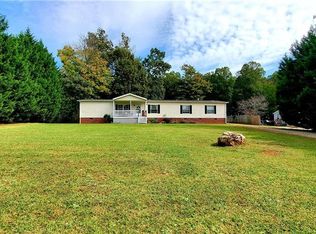 2918 Eagle Point Dr, Trinity, NC 27370