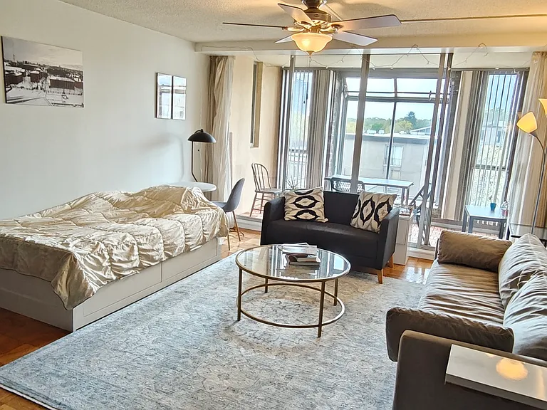 77 Pond Ave #804 — Photo 4