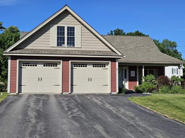 8 Chickadee Lane, Hampden, ME 04444