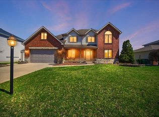 9741 Whitehall Gdn, Munster, IN