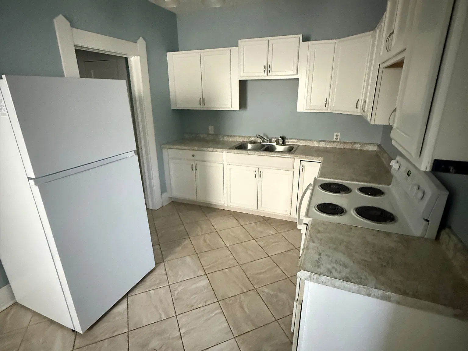 1 bed, 800 sqft, $900 — Photo 2