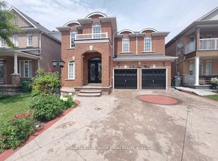 6 Mountland Rd, Brampton, ON L6P 1Z9