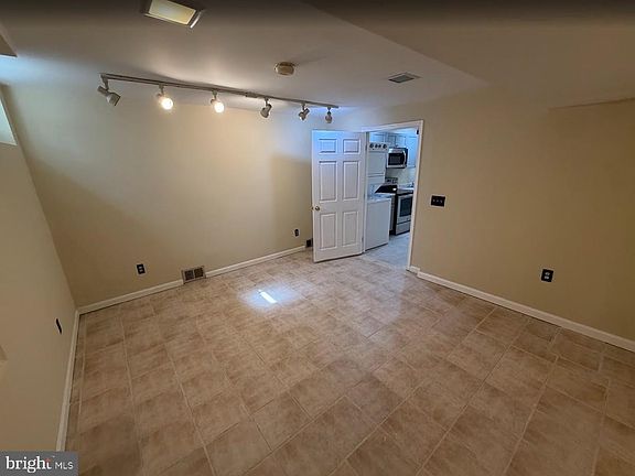 4th image of 3522 Forest Haven Dr #Basement
