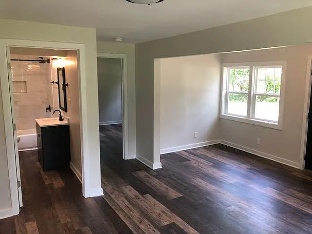 3305 S Woods Ave — Photo 21