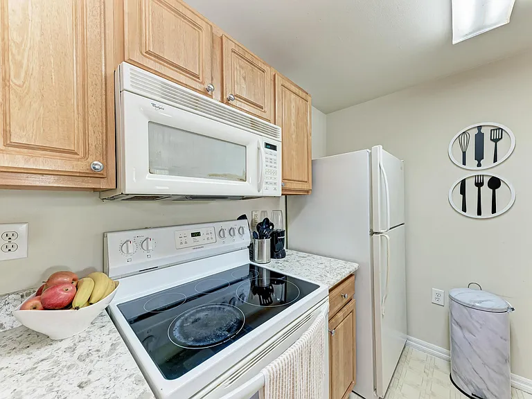 5601 Bentgrass Dr #304 — Photo 19