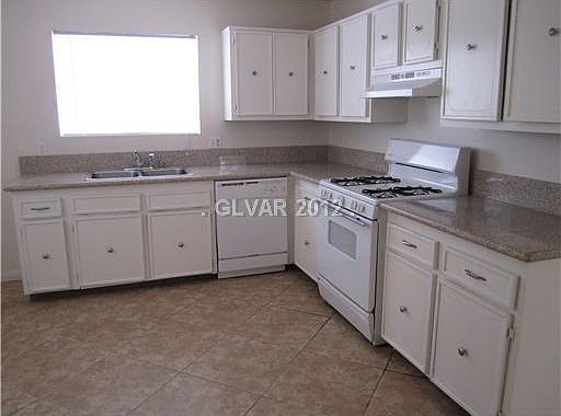 3rd image of 6213 Rosalita Ave