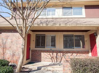 26 Country Place Ct, Alpharetta, GA 30005
