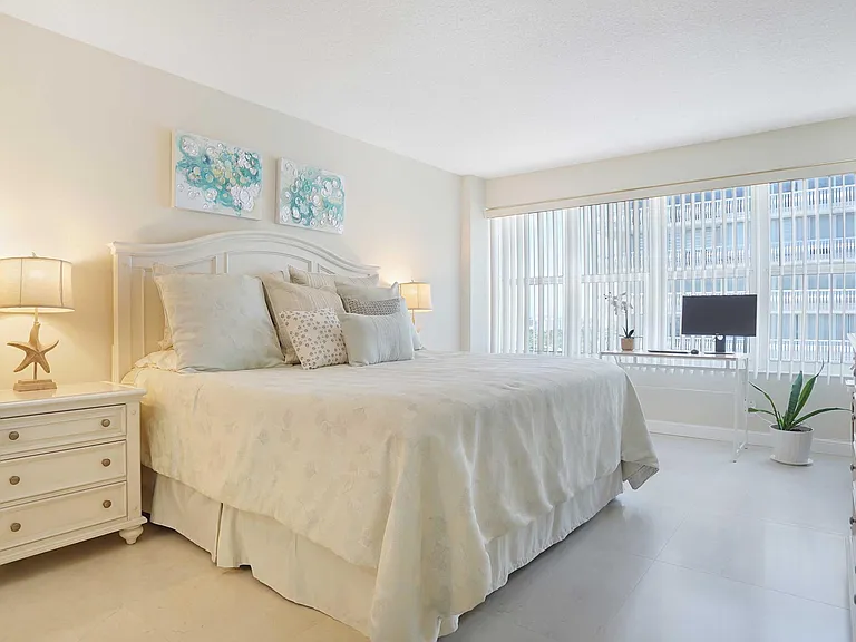 4010 Galt Ocean Dr #1514 — Photo 8