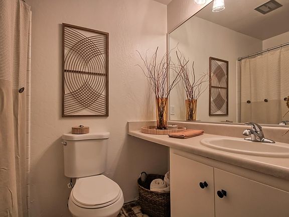 5th image of 21141 E Cliff Dr