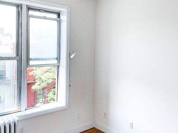 2nd image of 208 E 7th St APT 25