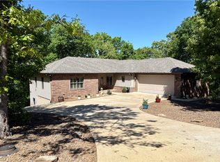 24 Kirkliston Ln, Bella Vista, AR 72715