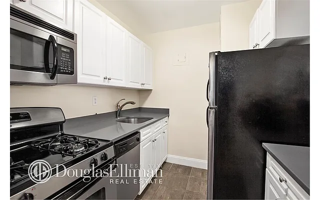 Sold by Douglas Elliman | media 4