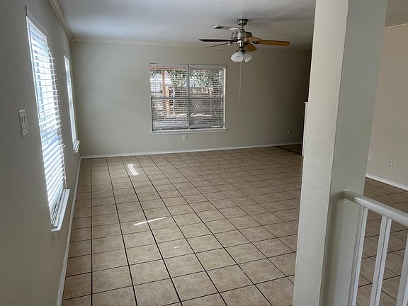 3rd image of 1208 Deerhound Pl